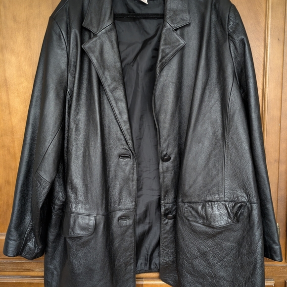 Silhouettes Black Leather Jacket - Picture 2 of 5
